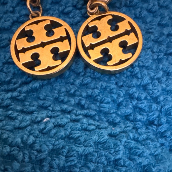 Tory Burch Gold logo dangle pierced earrings - Picture 2 of 4